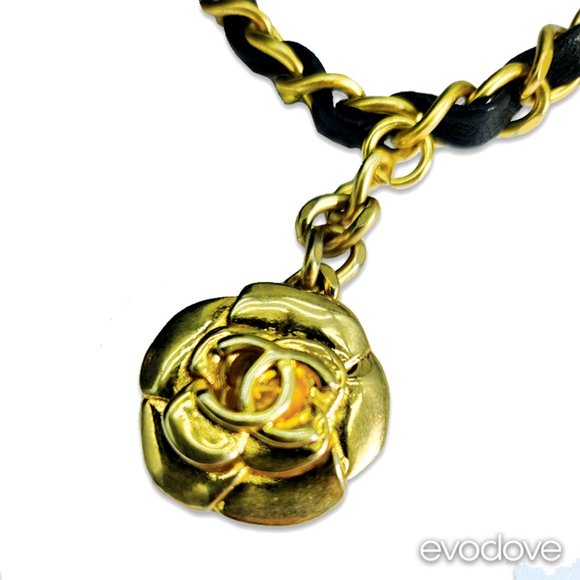 SOLD Classic Flap 2021 Cruse Collection Black & Gold Velvet Bag - Picture 15 of 16